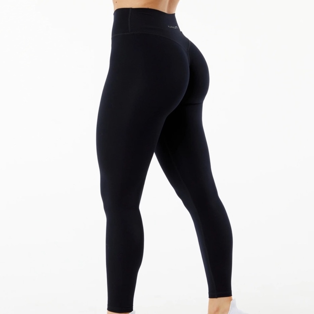 Alphalete Leggings